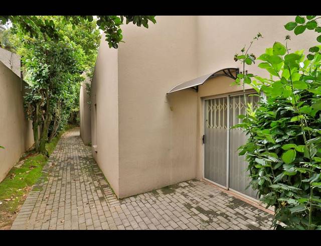 12 BEDROOM HOUSE FOR SALE IN SANDOWN